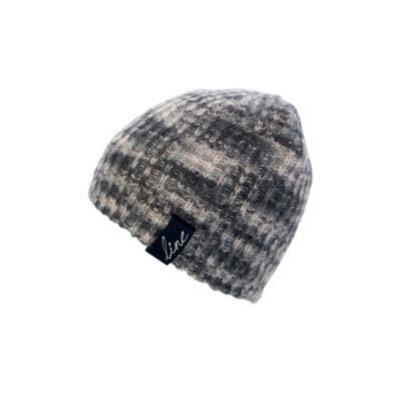 Line Charm Beanie