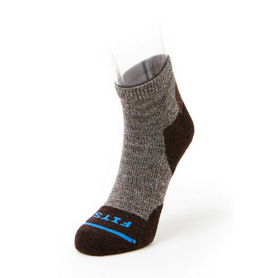 Fits Socks Light Hiker Quarter Socks