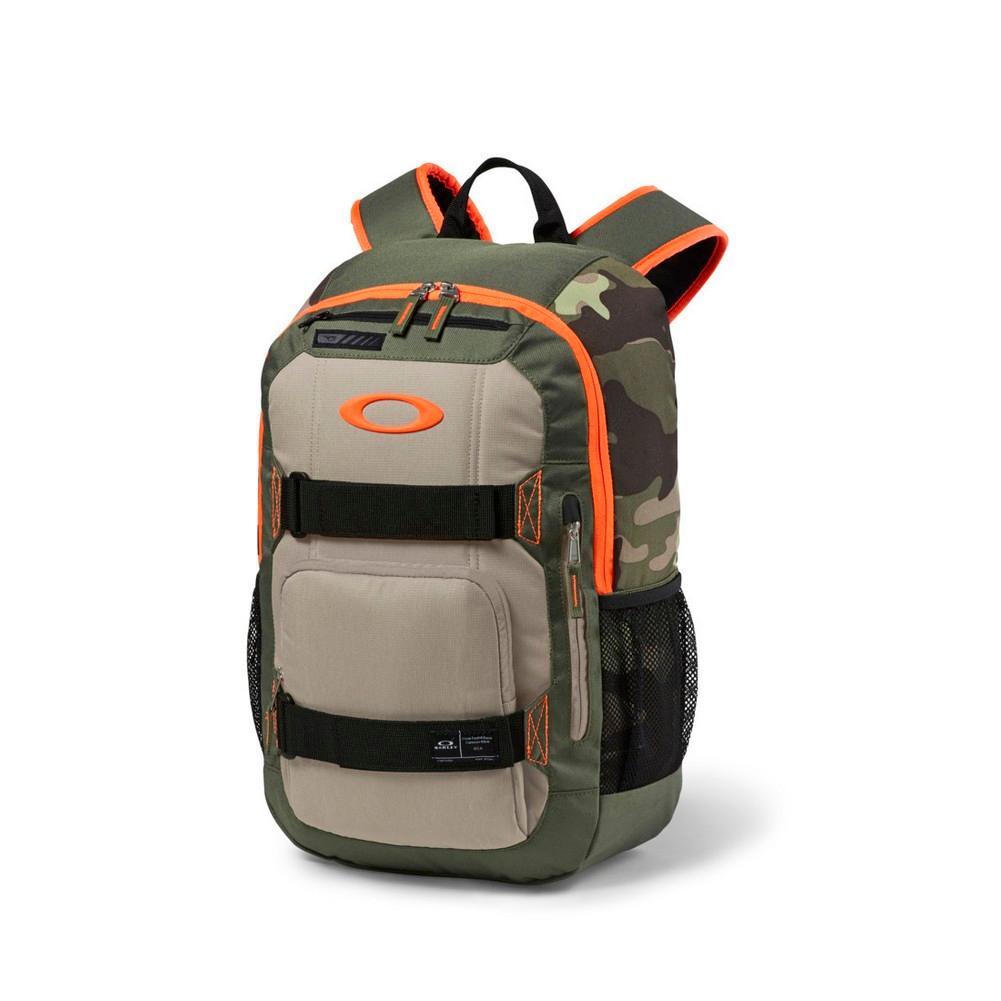 oakley cycling backpack